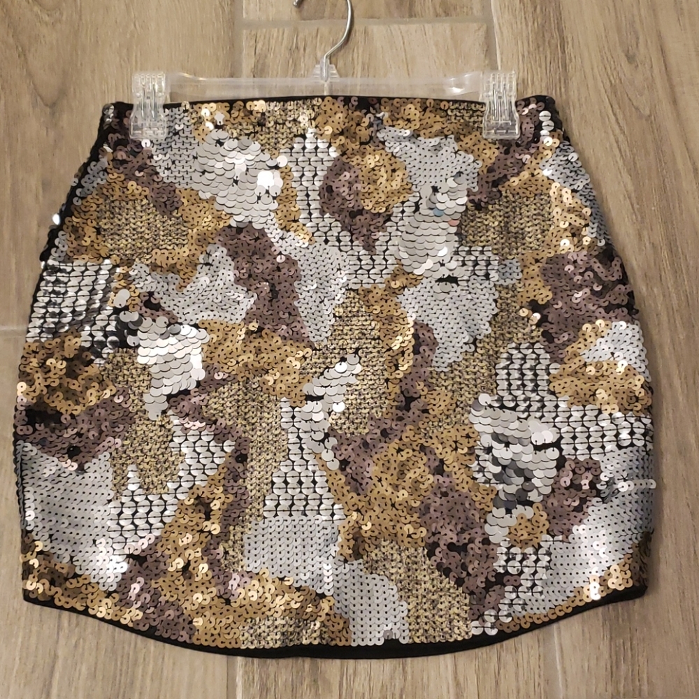 Gold & Silver Mini Skirt - Picture 6 of 8